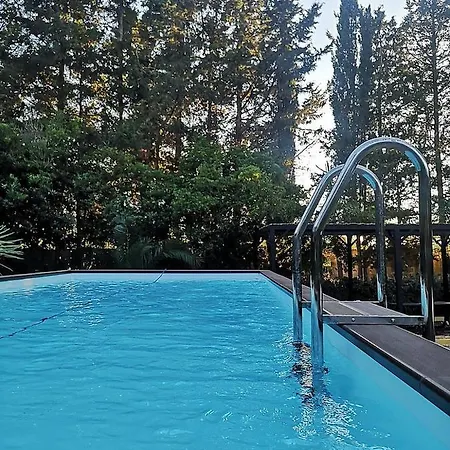 Sleeps 4 Pool Air Con Wifi * Lizzanello
